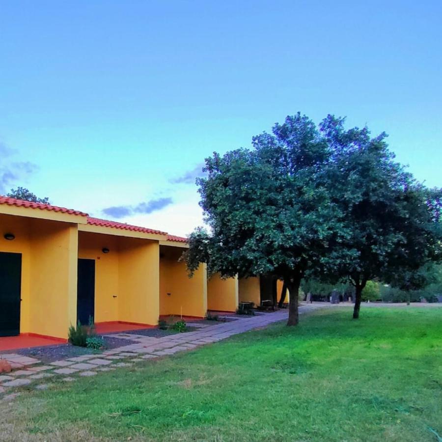 Norbello Nuraghe Ruiu Camping & Bungalow מראה חיצוני תמונה