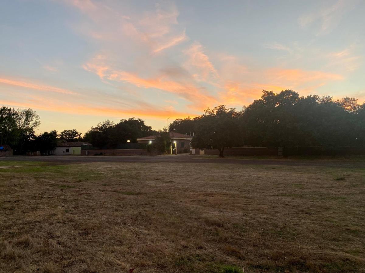 Norbello Nuraghe Ruiu Camping & Bungalow מראה חיצוני תמונה